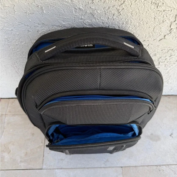 Thule Black Men's Backpack - Picture 2 of 8